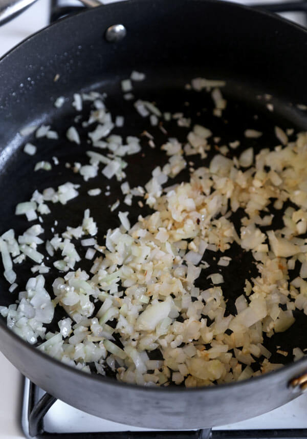 onions-in-pan