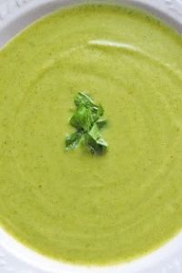 bowl of broccoli soup